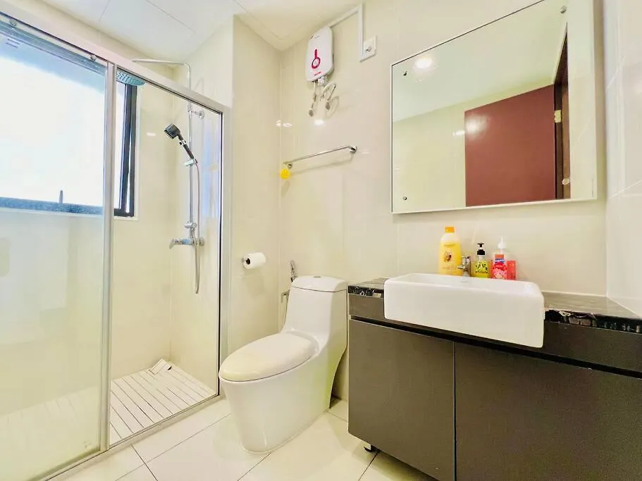 Country Garden Danga Bay Bay Point By R9 Homestay 조호르 바루 0*,